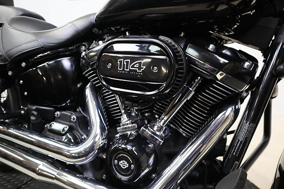 Harley-Davidson FLHCS 1868 ABS Softail Heritage 114 16 of 17