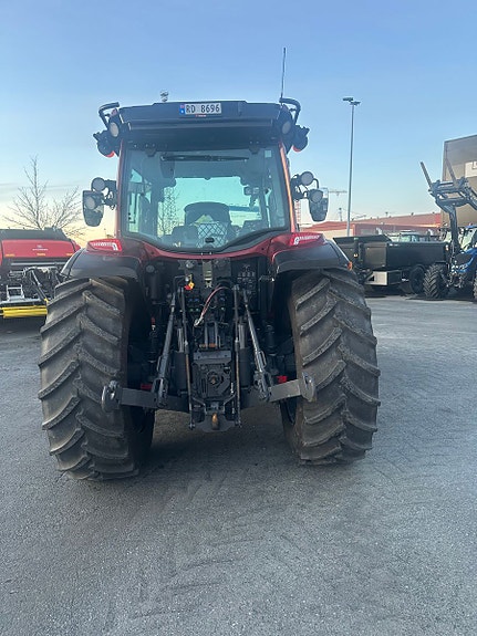 Valtra G135 Versu Laster og Fronthydraulikk 2024, kr 1 299 000,-