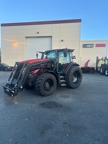Valtra G135 Versu Laster og Fronthydraulikk 2024, kr 1 299 000,-