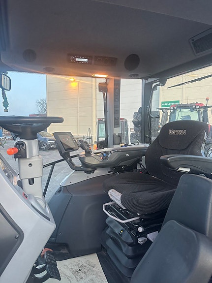 Valtra G135 Versu Laster og Fronthydraulikk 2024, kr 1 299 000,-
