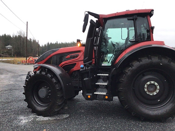 Valtra Q305 med sentralsmøring! Garanti! 2023, kr 1 829 000,-