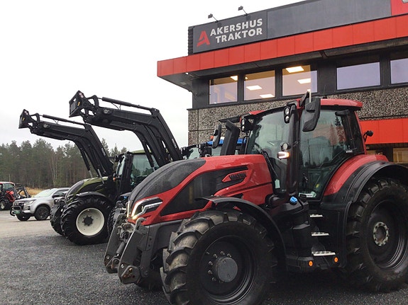 Valtra Q305 med sentralsmøring! Garanti! 2023, kr 1 829 000,-