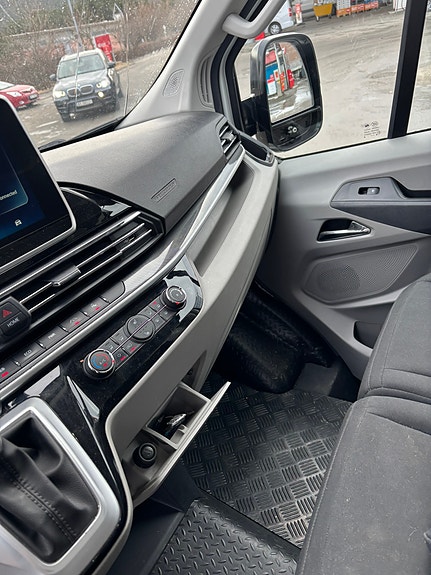Maxus e-Deliver 9 12 of 18
