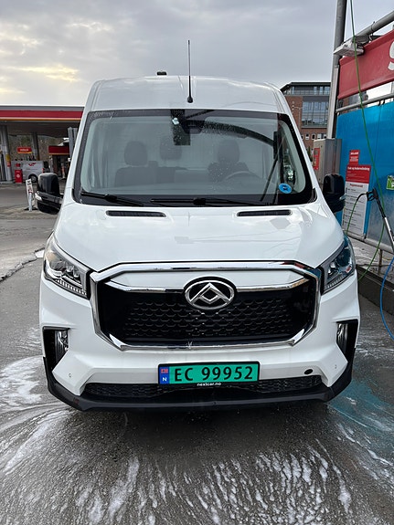 Maxus e-Deliver 9 2 of 18