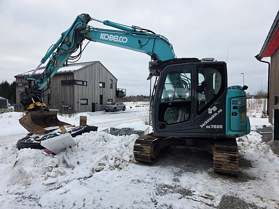 Kobelco SK75SR-7 - 2700 timer