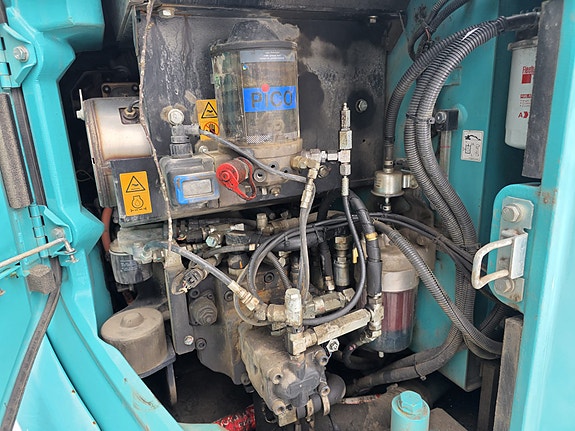 Kobelco SK75SR-7 - 2700 timer 9 of 19