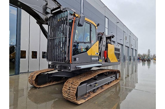 Volvo EC250EL 3 of 12