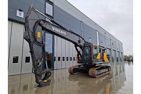 Volvo EC250EL 2 of 12
