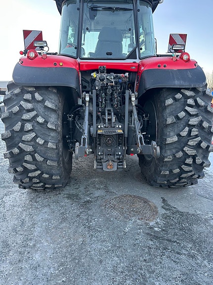 Massey Ferguson MF 7S.210 Fronthydraulikk/PTO/lasterbraketter/GPS 2024, kr 1 659 000,-