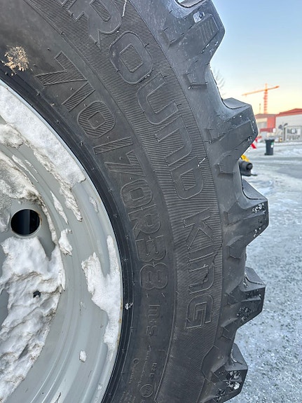 Massey Ferguson MF 7S.210 Fronthydraulikk/PTO/lasterbraketter/GPS 2024, kr 1 659 000,-