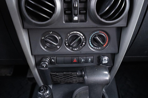 Jeep Wrangler 19 of 28