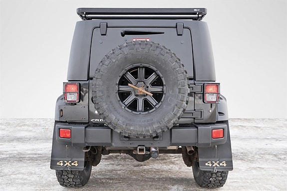 Jeep Wrangler 10 of 28