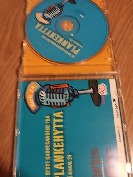 Product image 3 of 3