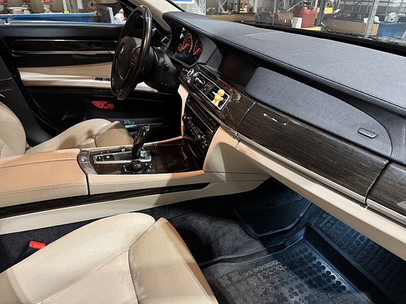 BMW 730d 19 of 24