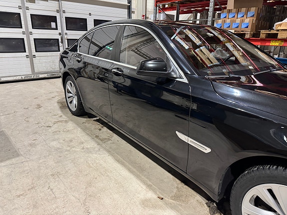 BMW 730d 7 of 24