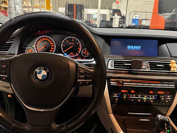 BMW 730d 15 of 24