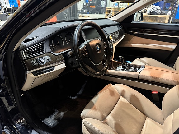 BMW 730d 17 of 24