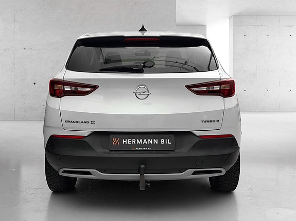 Opel Grandland X 4 of 5