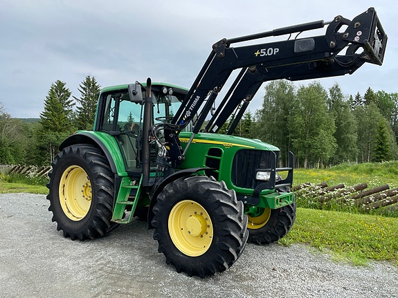 John Deere 6820 Premium, Trima +5, Hytte fjøring