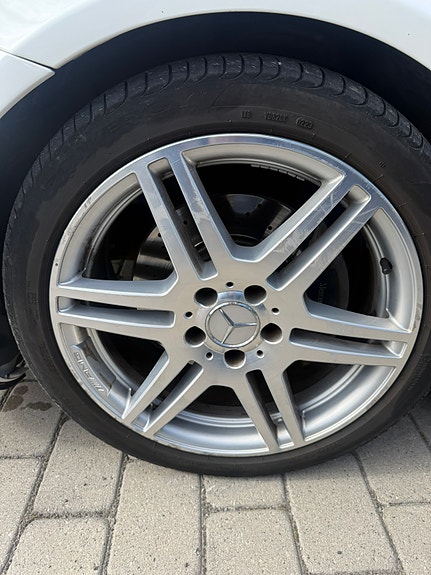Mercedes-Benz E250 13 of 20