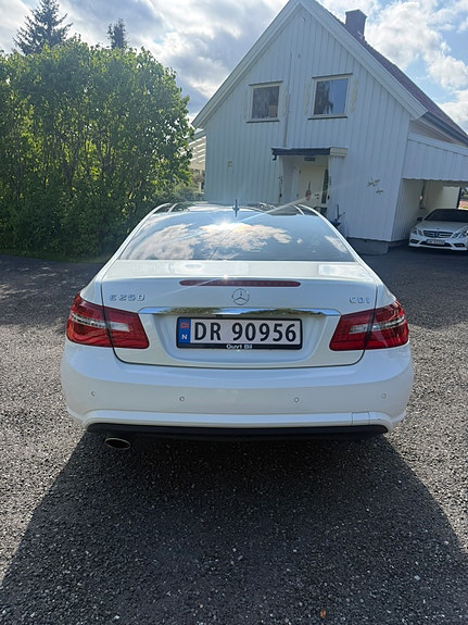 Mercedes-Benz E250 10 of 20
