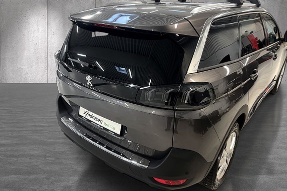 Peugeot 5008 5 of 5