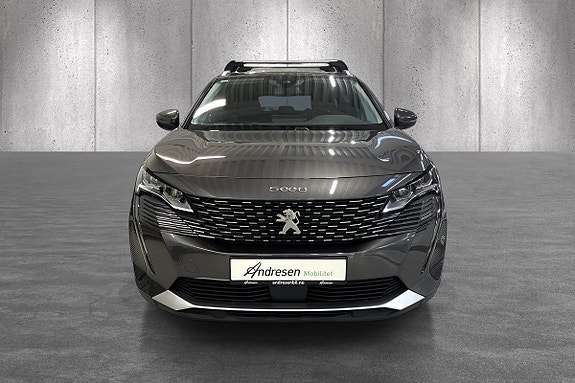 Peugeot 5008 2 of 5