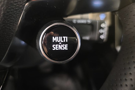 MULTI SENSE-knapp for tilpasset kjøreopplevelse og personlig stil.