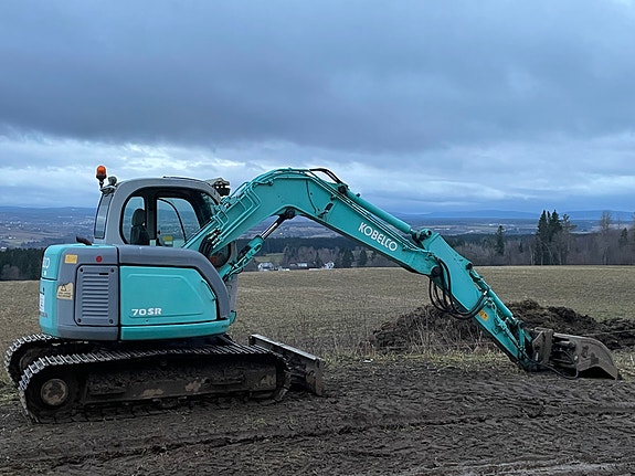 Kobelco SK70sr, 8200 timer.