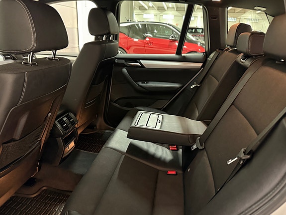 BMW X3 26 of 30
