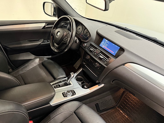 BMW X3 23 of 30