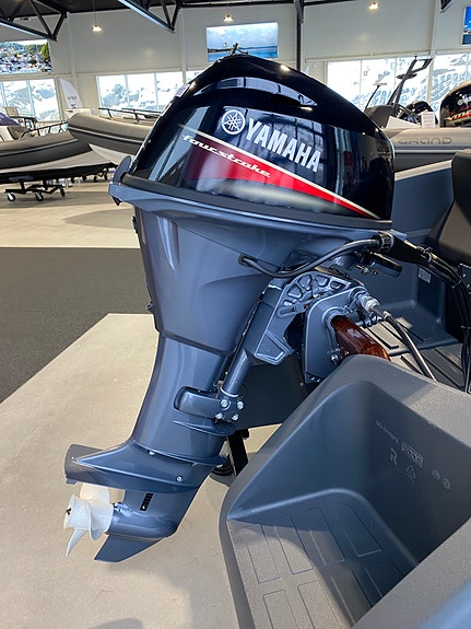 YAMAHA F9,9 HES SPORT -KORT STAMME/RATTSTYRING/EL. START (15/20HK)