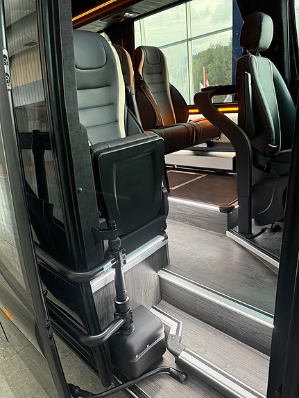 Mercedes-Benz Sprinter 519CDI - 17 seter - Turbuss - DEMO buss 4 of 18