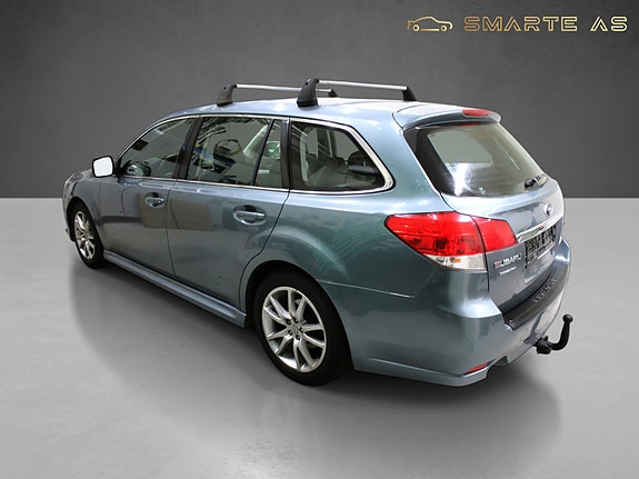 Subaru Legacy 5 of 5