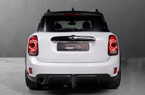 MINI Countryman Cooper 4 of 5