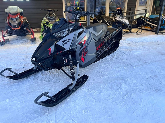 Arctic-cat Riot 8000 X 146