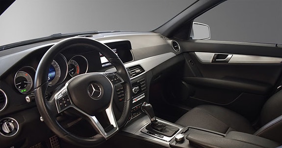Mercedes-Benz C180 7 of 16