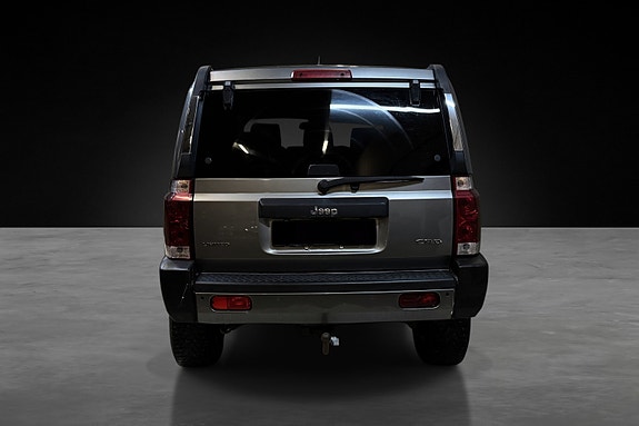 Jeep Commander 3 of 5