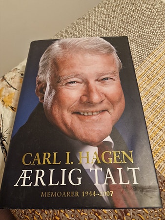 Signert bok av Karl Ivar Hagen kan sendes mot at kjøper betaler porto