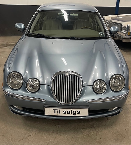 Jaguar S-TYPE 4 of 5