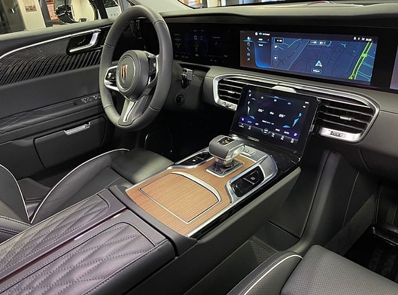 Hongqi E-HS9 18 of 30