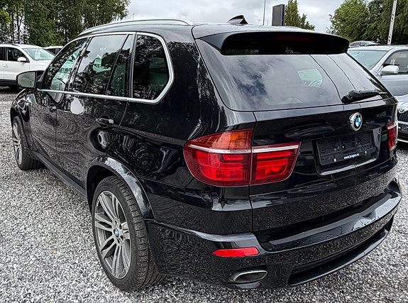 BMW X5 3 of 5