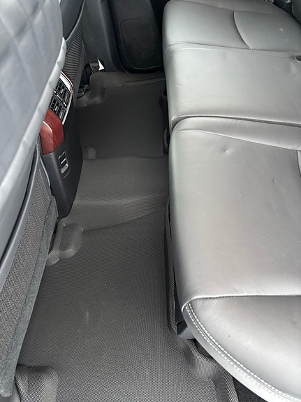 Toyota Land Cruiser 22 of 28