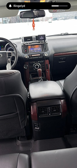 Toyota Land Cruiser 27 of 28