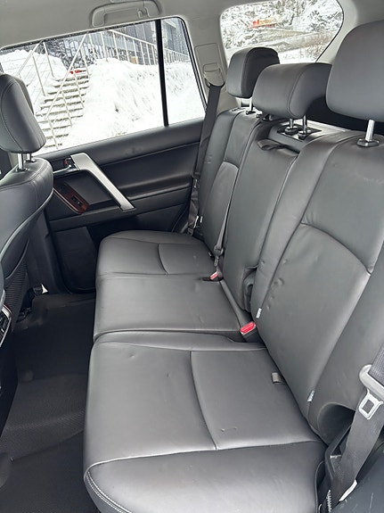 Toyota Land Cruiser 21 of 28