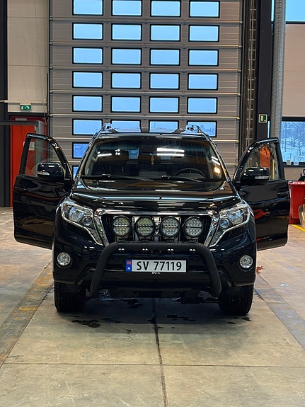 Toyota Land Cruiser 18 of 28