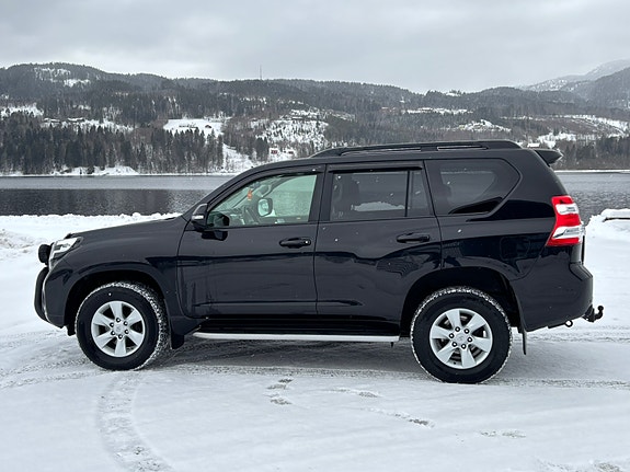 Toyota Land Cruiser 17 of 28