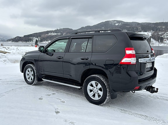 Toyota Land Cruiser 16 of 28