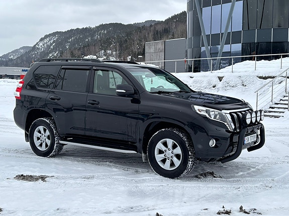 Toyota Land Cruiser 11 of 28
