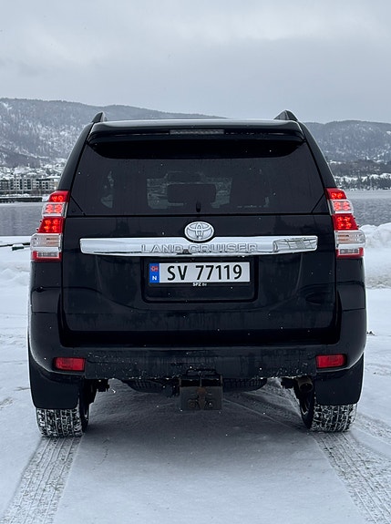 Toyota Land Cruiser 14 of 28